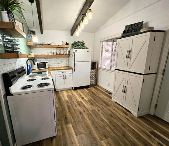 1015 Taos Lane, Hide A Way Hills, OH 43107