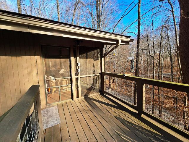 1015 Taos Lane, Hide A Way Hills, OH 43107