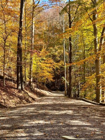 1015 Taos Lane, Hide A Way Hills, OH 43107