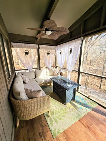 1015 Taos Lane, Hide A Way Hills, OH 43107