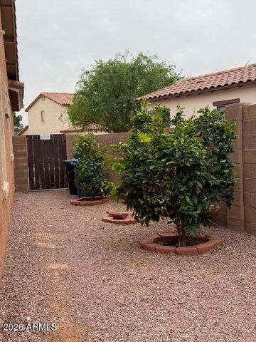 17544 W PORT ROYALE Lane, Surprise, AZ 85388