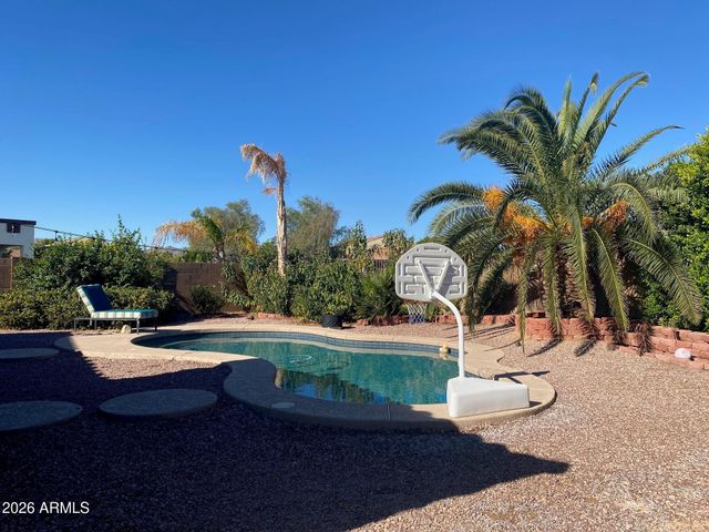 17544 W PORT ROYALE Lane, Surprise, AZ 85388