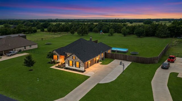 1089 Emilia Drive, Farmersville, TX 75442