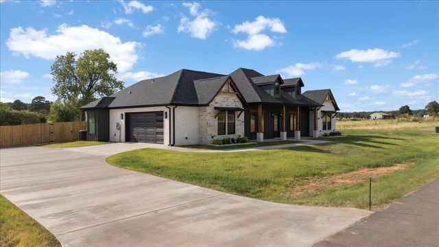 7727 Molina Drive, Tyler, TX 75704
