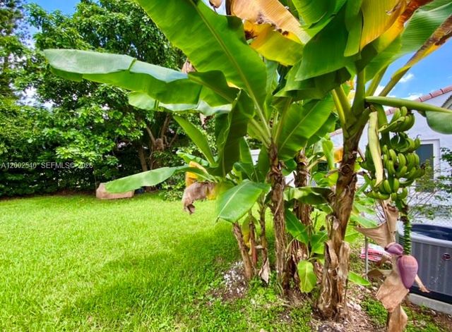 4619 SW 10th St ., Miami, FL 33134