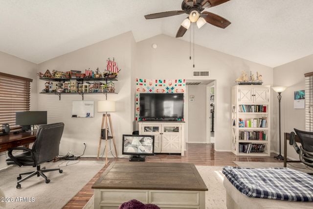 1002 E ORAIBI Drive, Phoenix, AZ 85024