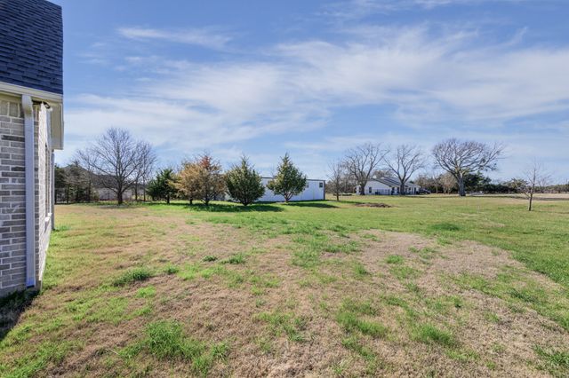 2378 County Road 1112, Farmersville, TX 75442