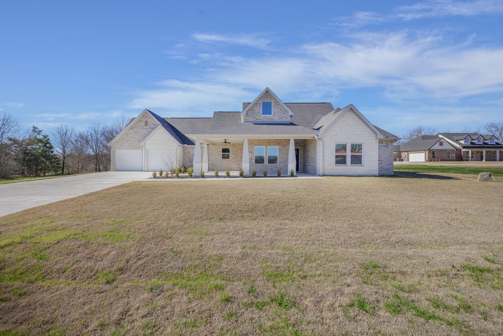 2378 County Road 1112, Farmersville, TX 75442