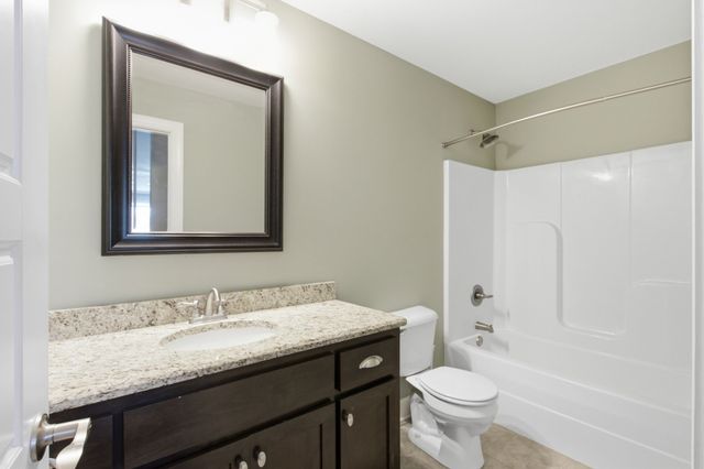 1301 Rivercrest Dr, Murfreesboro, TN 37129