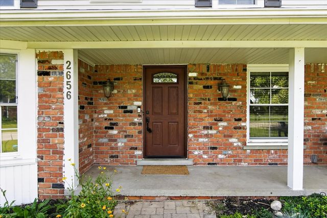 2656 Plumbrook Drive, Bloomfield Hills, MI 48304