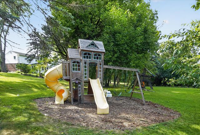 2656 Plumbrook Drive, Bloomfield Hills, MI 48304