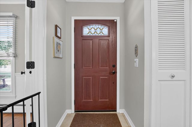 2656 Plumbrook Drive, Bloomfield Hills, MI 48304