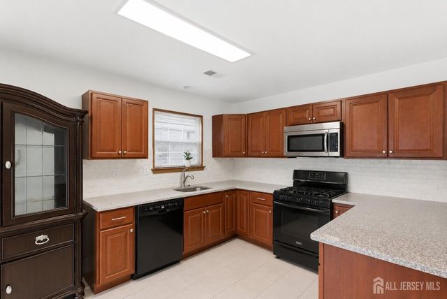 101 Wellington Park Drive, Princeton, NJ 08540