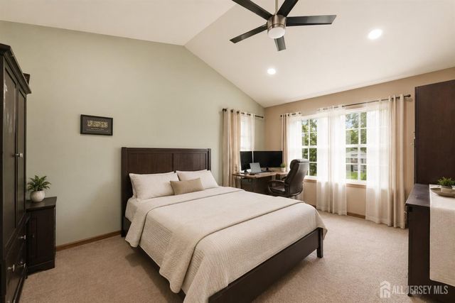 101 Wellington Park Drive, Princeton, NJ 08540