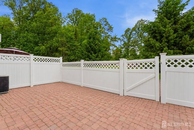 101 Wellington Park Drive, Princeton, NJ 08540