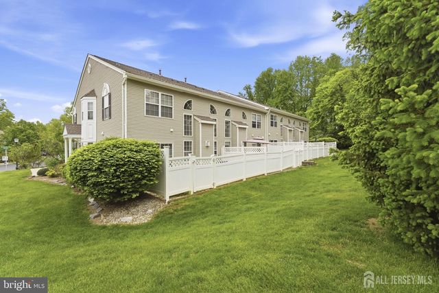 101 Wellington Park Drive, Princeton, NJ 08540