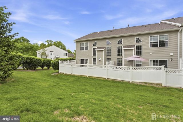 101 Wellington Park Drive, Princeton, NJ 08540