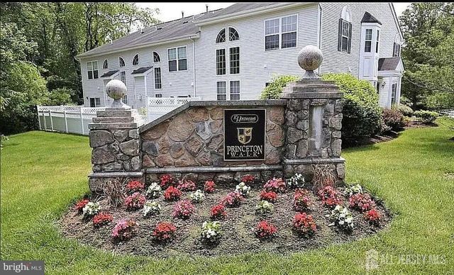 101 Wellington Park Drive, Princeton, NJ 08540