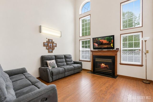101 Wellington Park Drive, Princeton, NJ 08540