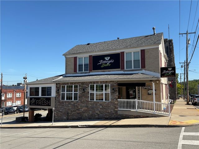 223 4th St, Irwin, PA 15642