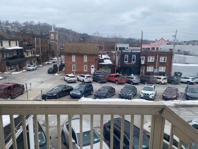 223 4th St, Irwin, PA 15642