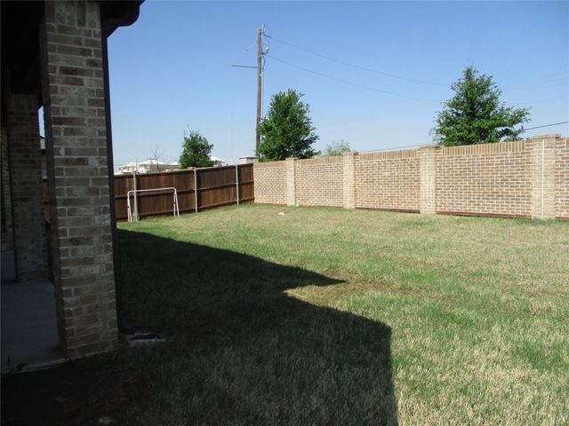 912 Egret Lane, Forney, TX 75126