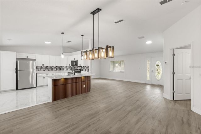 6027 SW 98TH STREET ROAD, Ocala, FL 34476