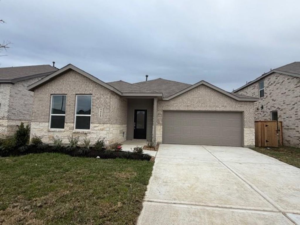 5410 Calico Bass Court, Baytown, TX 77521