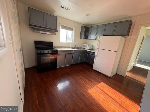 4369 HOLLINS FERRY RD, Baltimore, MD 21227