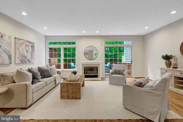1258 WOODBROOK CT, Reston, VA 20194