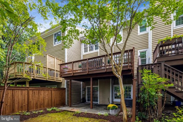 1258 WOODBROOK CT, Reston, VA 20194