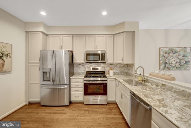 1258 WOODBROOK CT, Reston, VA 20194