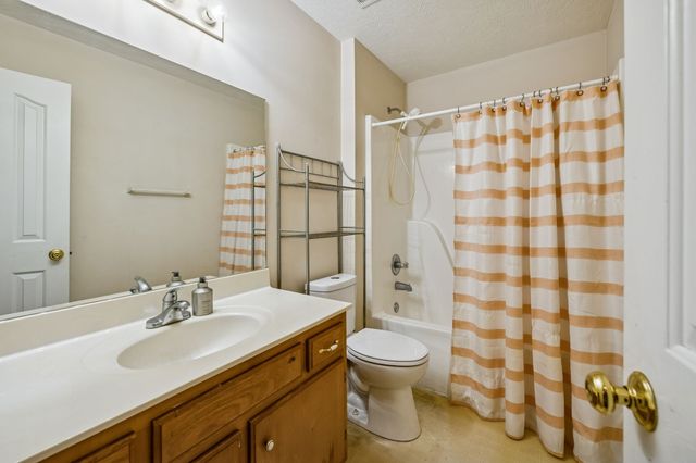 2514 Moore Way, La Vergne, TN 37086