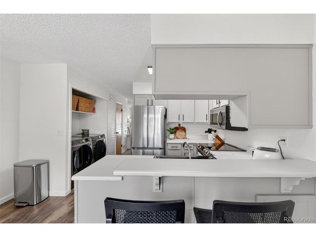 8188 S Fillmore Cir, Centennial, CO 80122