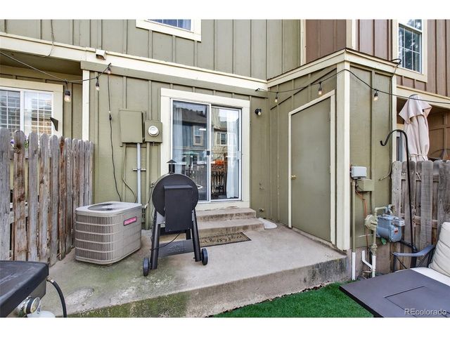 8188 S Fillmore Cir, Centennial, CO 80122