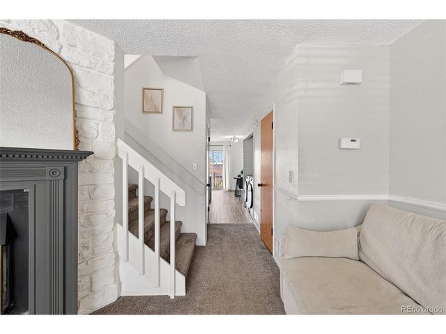 8188 S Fillmore Cir, Centennial, CO 80122