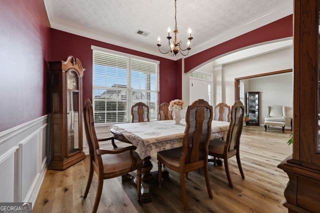 89 Seminole Trl, Fort Mitchell, AL 36856