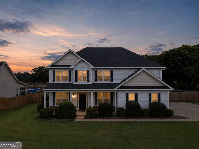89 Seminole Trl, Fort Mitchell, AL 36856