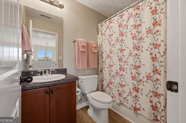 89 Seminole Trl, Fort Mitchell, AL 36856