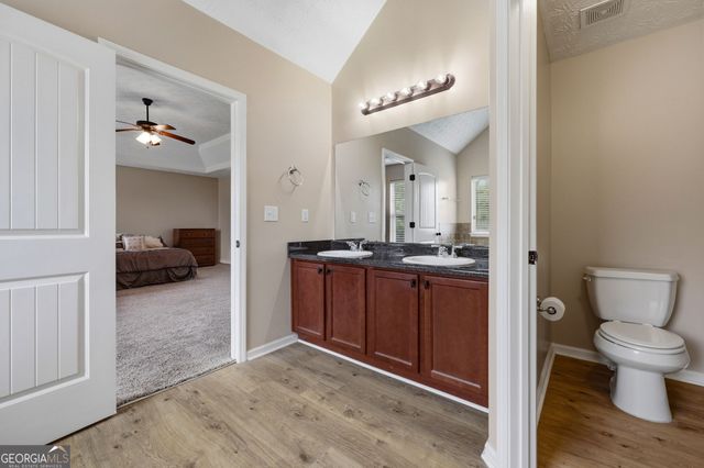89 Seminole Trl, Fort Mitchell, AL 36856