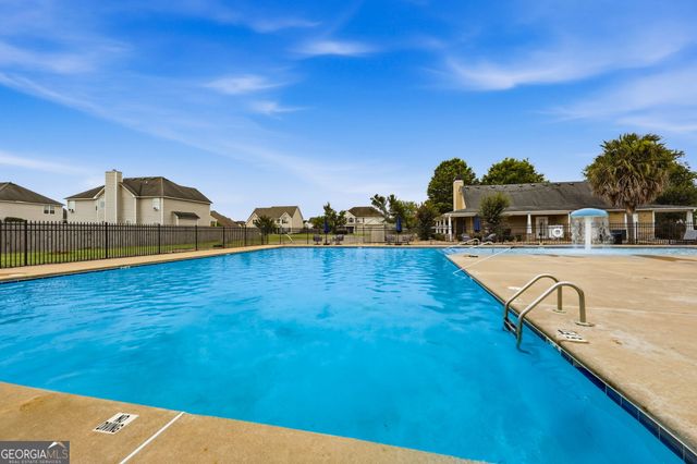 89 Seminole Trl, Fort Mitchell, AL 36856