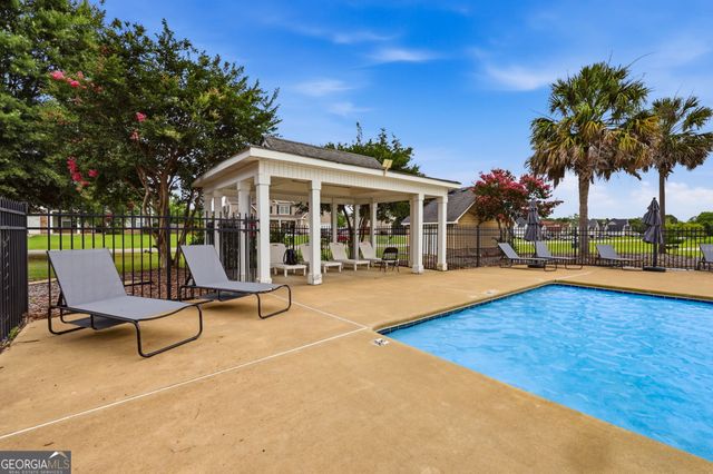 89 Seminole Trl, Fort Mitchell, AL 36856
