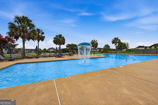 89 Seminole Trl, Fort Mitchell, AL 36856