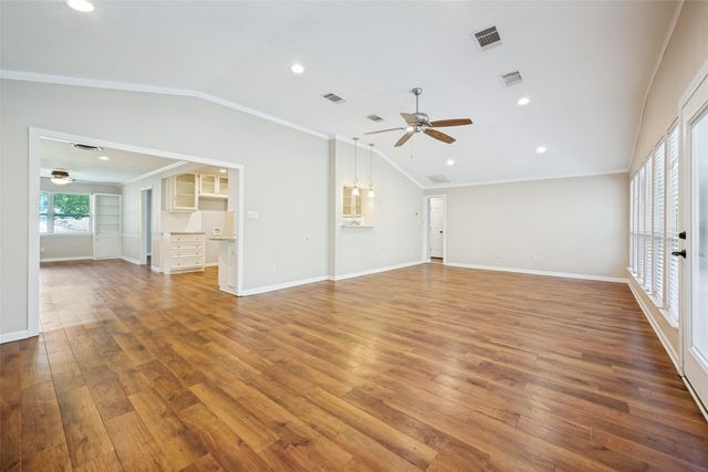 1504 Briarwood Boulevard, Arlington, TX 76013
