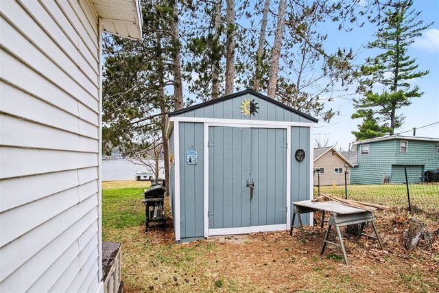 1388 Vining Road, Greenville, MI 48838