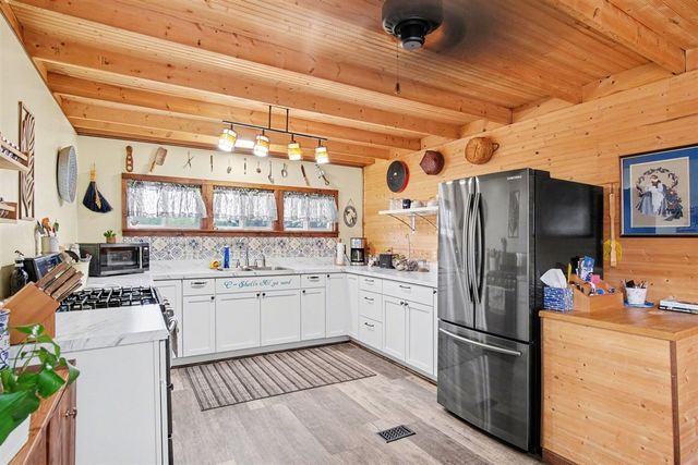 1388 Vining Road, Greenville, MI 48838