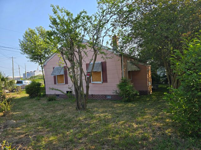 1809 Grayson Street, North Charleston, SC 29405