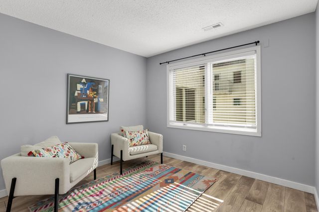 3012 Lake Shore Drive B, Minneapolis, MN 55416
