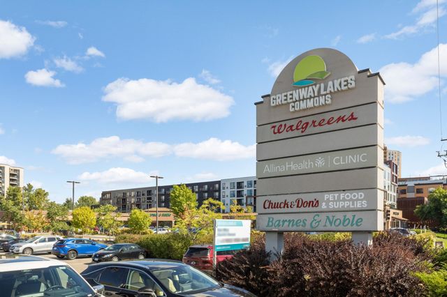 3012 Lake Shore Drive B, Minneapolis, MN 55416