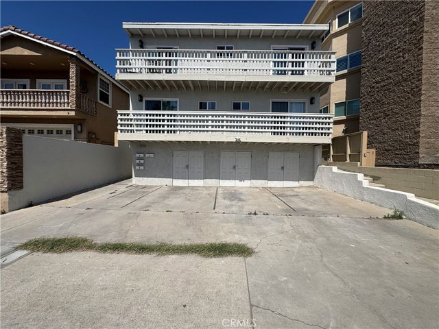1398 Seacoast B, Imperial Beach, CA 91932